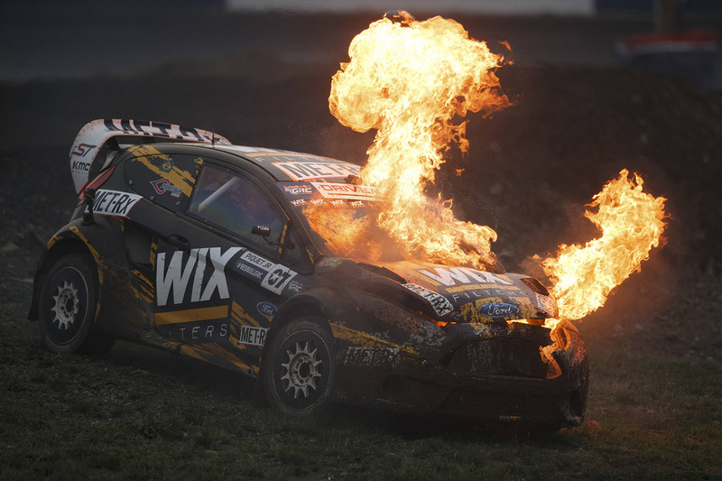 Nelson Piquet Jr., SH Racing Rallycross Ford in vuur en vlam