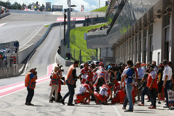 In der Boxengasse: Andrea Dovizioso, Ducati Team