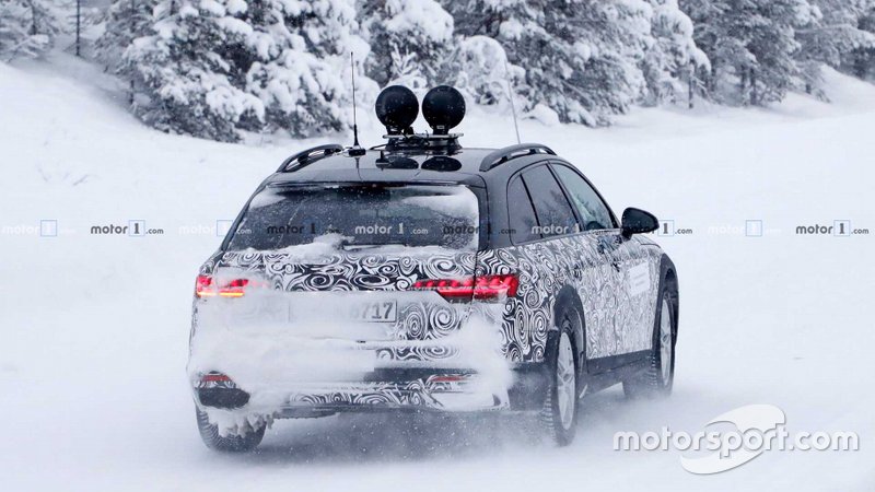 Шпигунське фото Audi A4 Allroad 2020 року