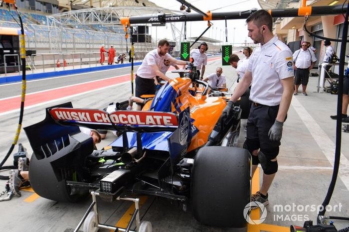 Carlos Sainz Jr., McLaren MCL34