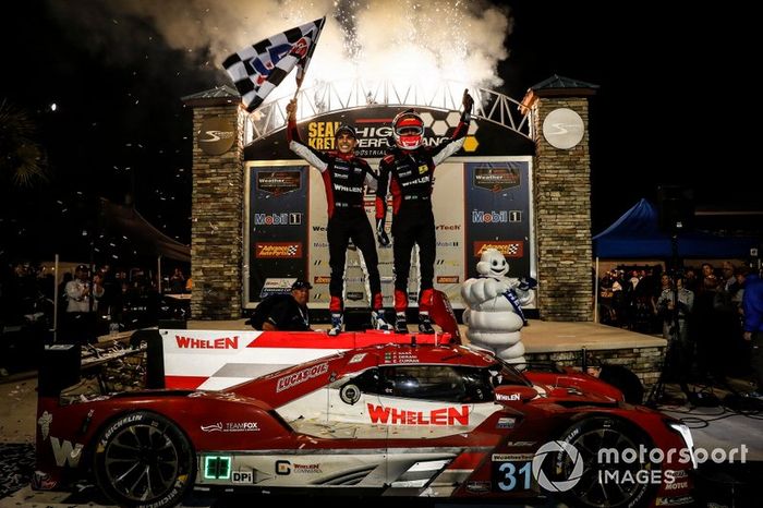 #31 Whelen Engineering Racing Cadillac DPi, DPi: Felipe Nasr, Pipo Derani, Eric Curran, podium