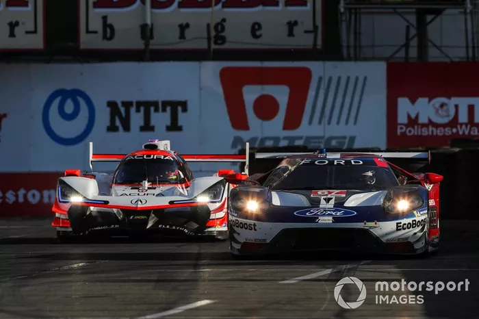 #67 Ford Chip Ganassi Racing Ford GT, GTLM: Ryan Briscoe, Richard Westbrook
