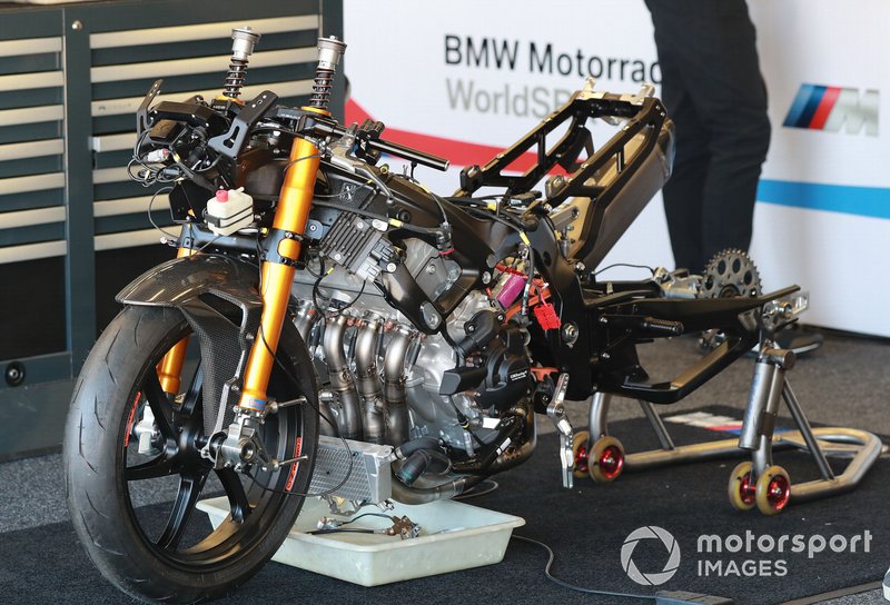 BMW Motorrad WorldSBK Team: Tom Sykes