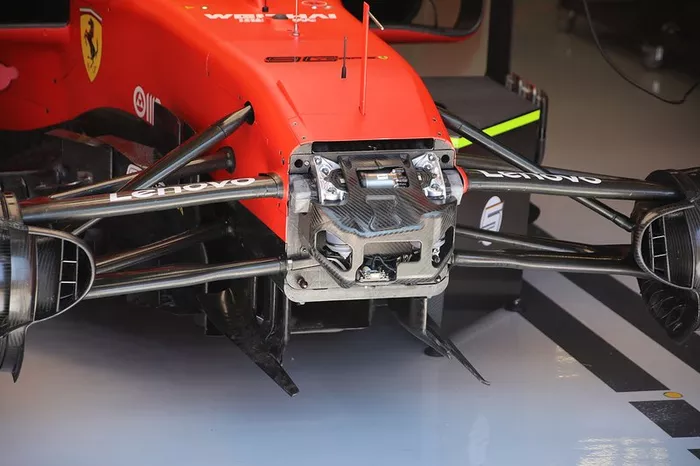 Ferrari SF90, front – NEW