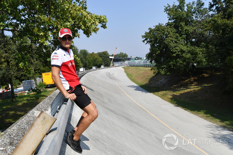 Marcus Ericsson, Alfa Romeo Sauber F1 Team on the Monza banking