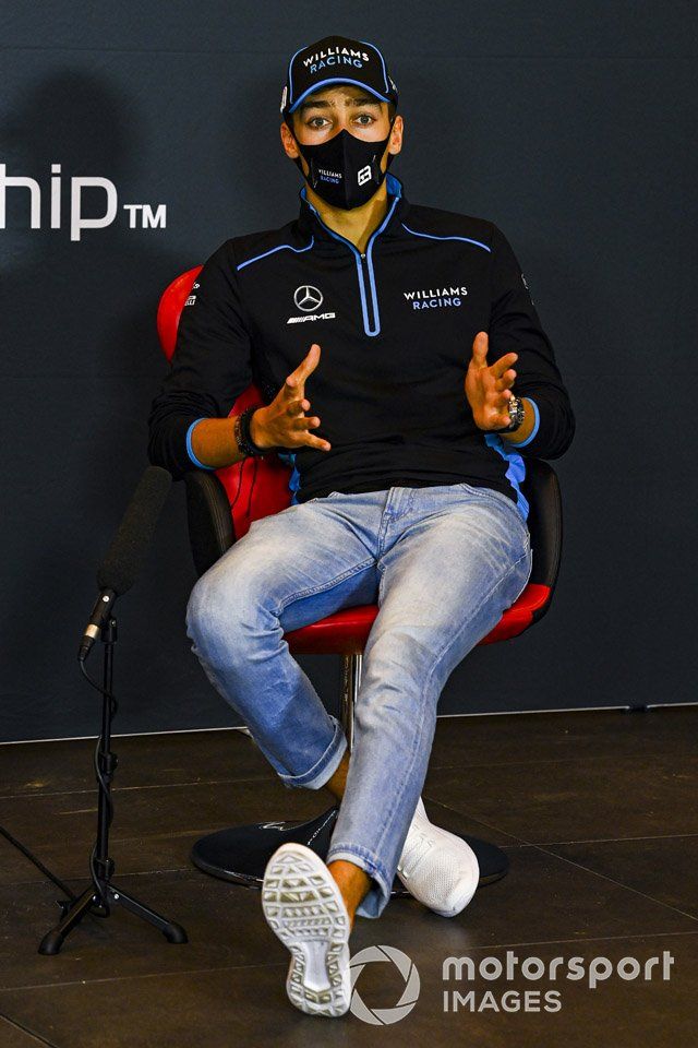 George Russell, Williams Racing, en la conferencia de prensa