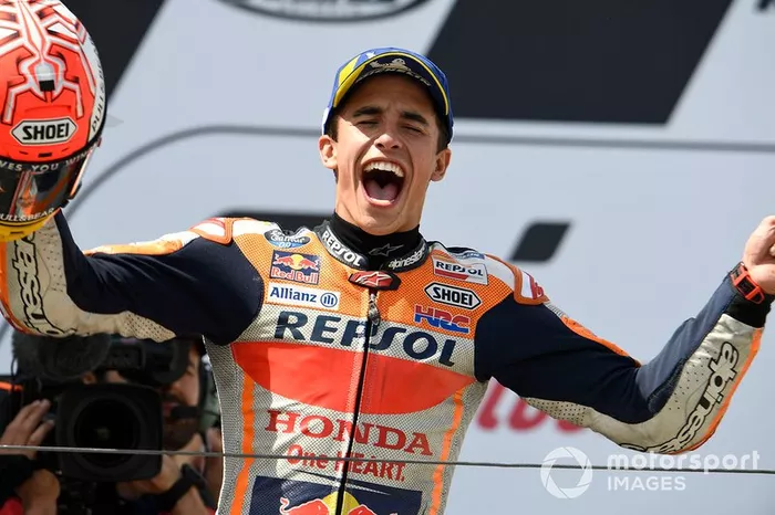 Podio: il vincitore della gara Marc Marquez, Repsol Honda Team