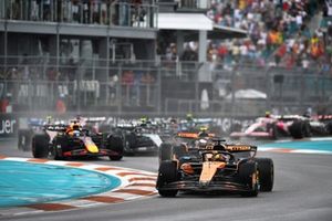 Lando Norris, McLaren, Oscar Piastri, McLaren, Max Verstappen, Red Bull Racing, Andrea Kimi Antonelli, Mercedes