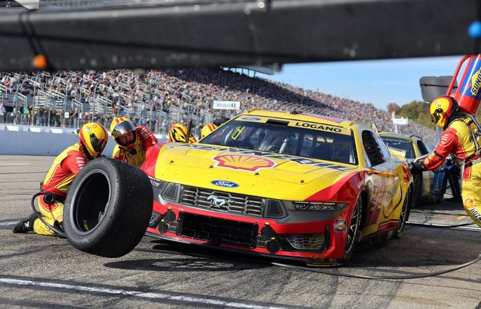 Joey Logano, Team Penske Ford