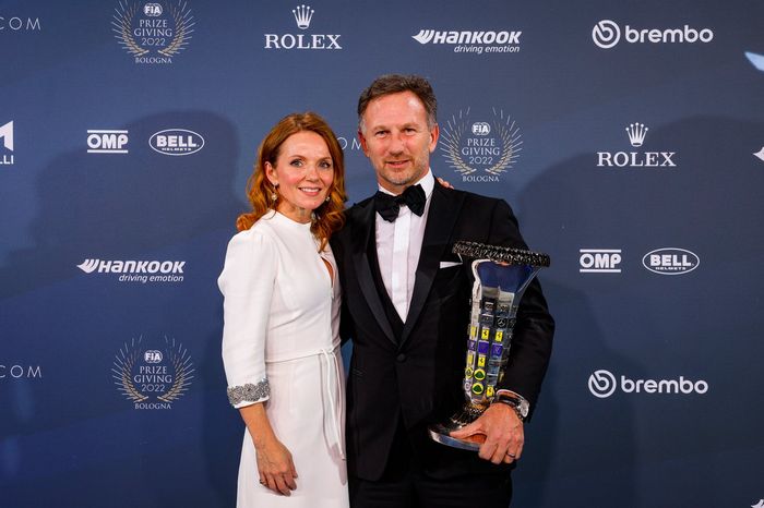 Christian Horner, con su esposa