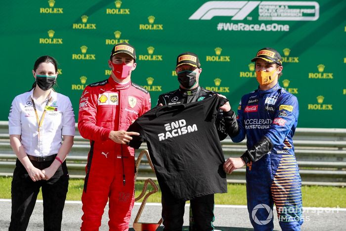 Podio: Holly Chapman, ingeniera de motor de Valtteri Bottas, Mercedes-AMG Petronas F1, tercer lugar Lando Norris, McLaren, ganador Valtteri Bottas, Mercedes-AMG Petronas F1 y segundo lugar Charles Leclerc, Ferrari