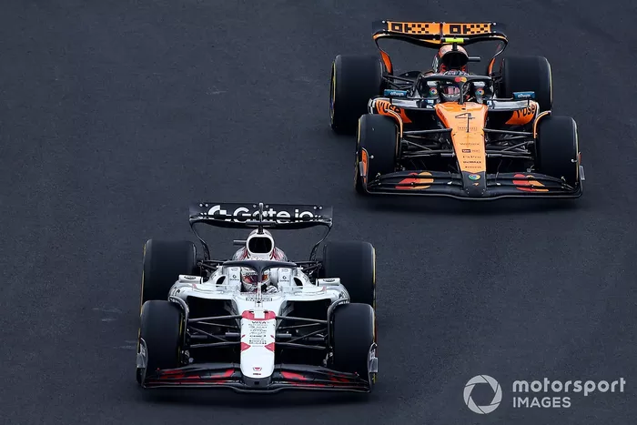 Lando Norris, McLaren, Max Verstappen, Red Bull Racing