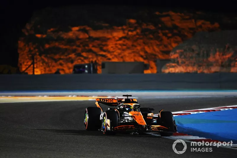 Oscar Piastri, McLaren MCL38 