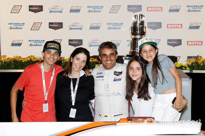 #6 Acura Team Penske Acura DPi, DPi: Juan Pablo Montoya y familia