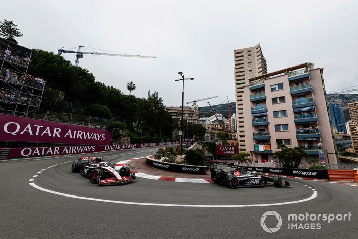 Kevin Magnussen, Haas VF-23, Nico Hulkenberg, Haas VF-23