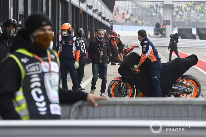 Marc Márquez, el equipo Repsol Honda se estrelló con su moto