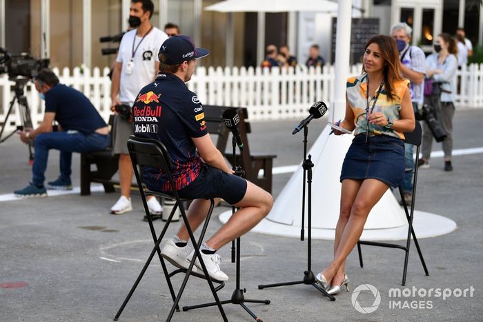 Max Verstappen, Red Bull Racing habla con los medios de comunicación