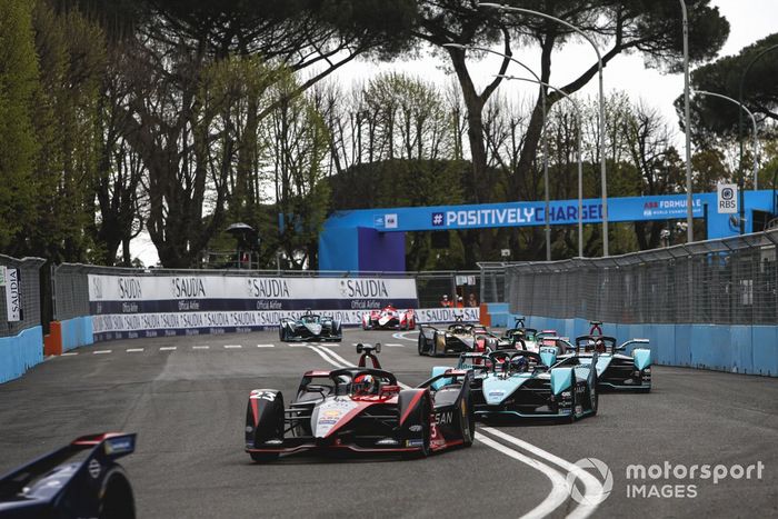 Sebastien Buemi, Nissan e.dams, Nissan IMO2, Sam Bird, Jaguar Racing, Jaguar I-Type 5, Mitch Evans (NZL), Jaguar Racing, Jaguar I-Type 5