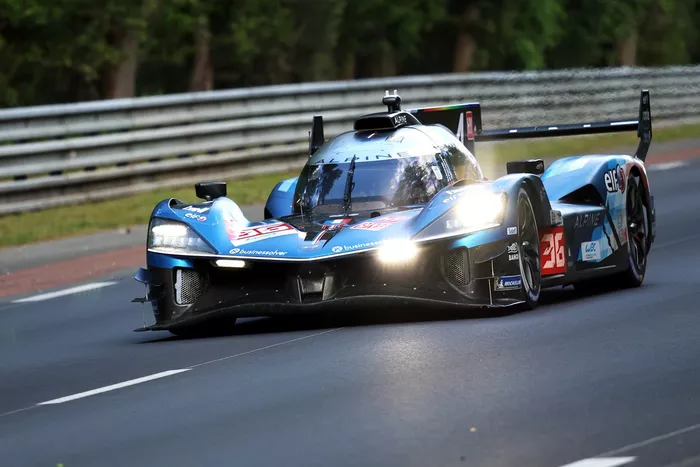 #36 Alpine Endurance Team Alpine A424 de Nicolas Lapierre, Mick Schumacher, Matthieu Vaxiviere