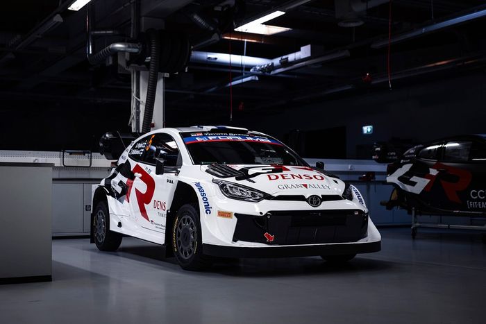 Ozdoby Toyota Racing na Rajd Finlandii 