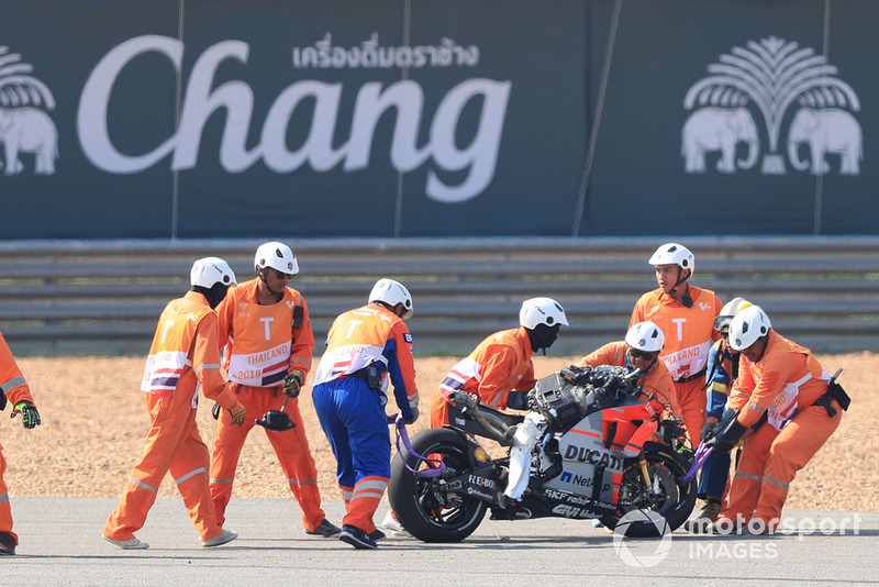 Moto de Jorge Lorenzo, Ducati Team tras la caída