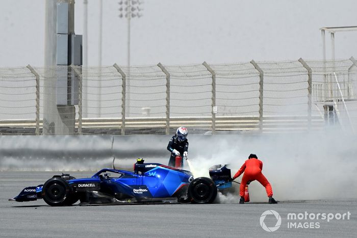 Nicholas Latifi, Williams FW44, para después del fuego en su monoplaza