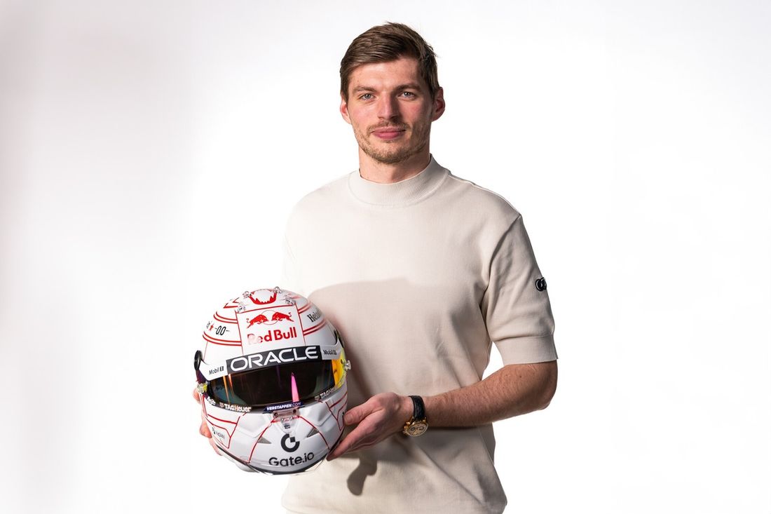 マックス・フェルスタッペン、F1日本GP特別ヘルメットデザイン F1