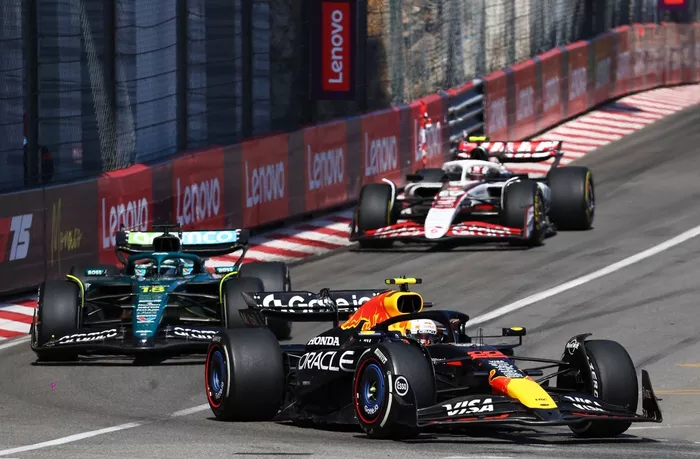 Lance Stroll, Aston Martin Racing, Oliver Bearman, Haas F1 Team, Yuki Tsunoda, Red Bull Racing Team