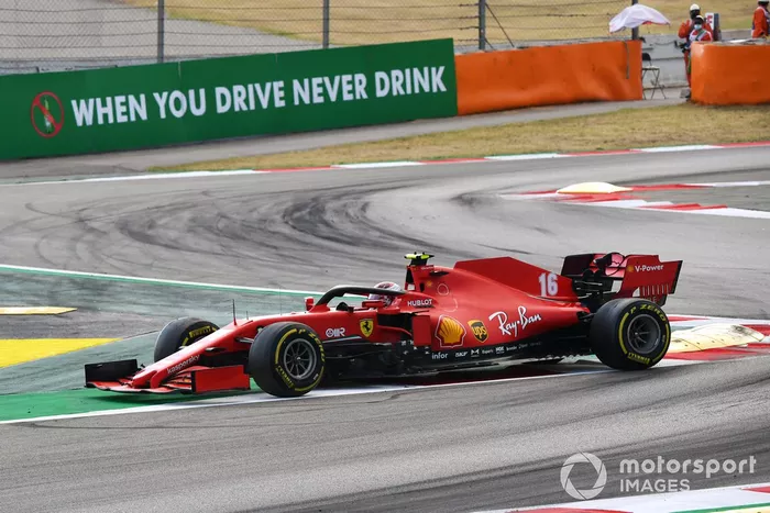 Charles Leclerc, Ferrari SF1000 hace un trompo