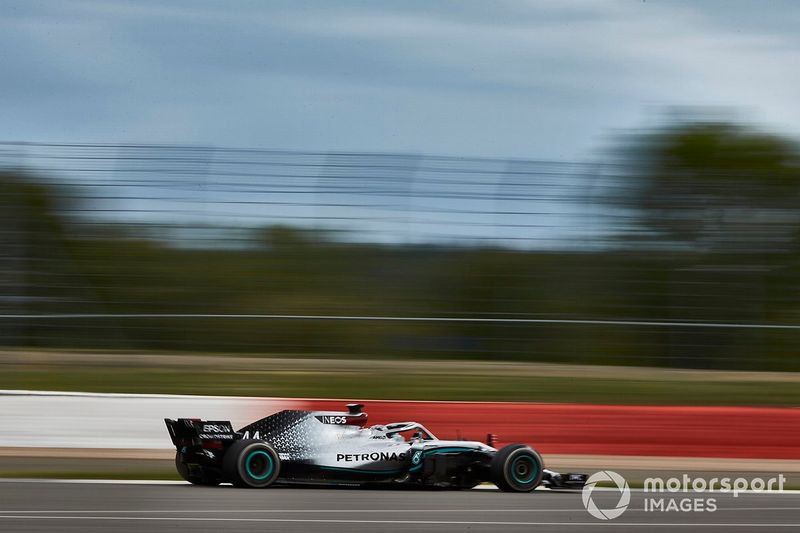 Lewis Hamilton, Mercedes W09 