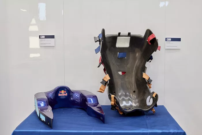 Hoofdsteun TR9 en stoel Pierre Gasly