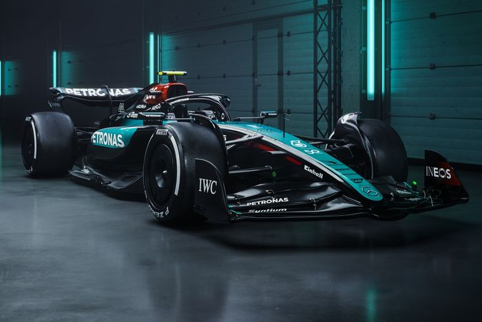 Pintura especial Mercedes W15  
