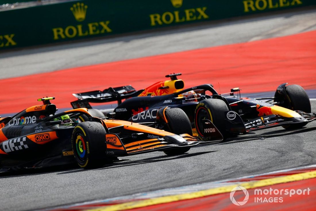 Max Verstappen, Red Bull Racing RB20, Lando Norris, McLaren MCL38, batalla por el liderato