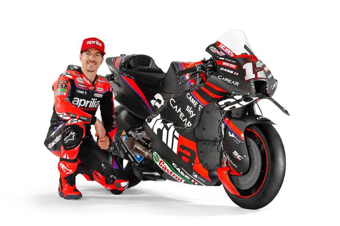 Maverick Vinales, Aprilia Racing Team