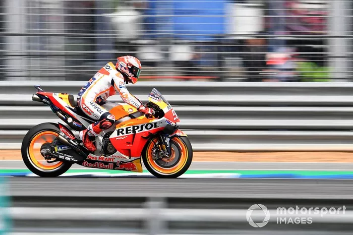 La victoria en Tailandia fue la 79ª de Márquez. Ocupa el cuarto lugar en esta estadística, detrás de Angel Nieto (90), Valentino Rossi (115) y Giacomo Agostini (122).