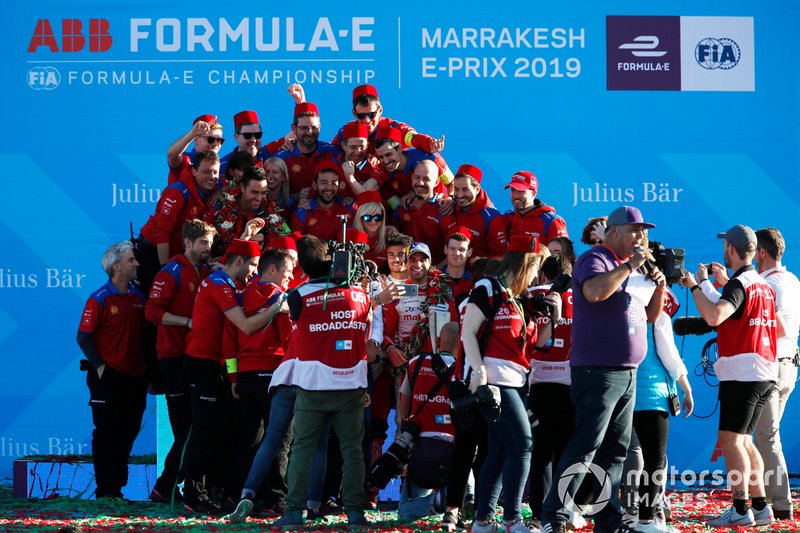 Jérôme d'Ambrosio, Mahindra Racing, the Mahindra Racing team celebrate victory