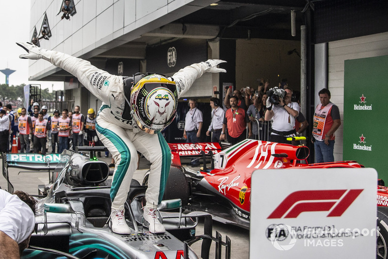 Lewis Hamilton, Mercedes AMG F1 W09 EQ Power+ celebrates in Parc Ferme 