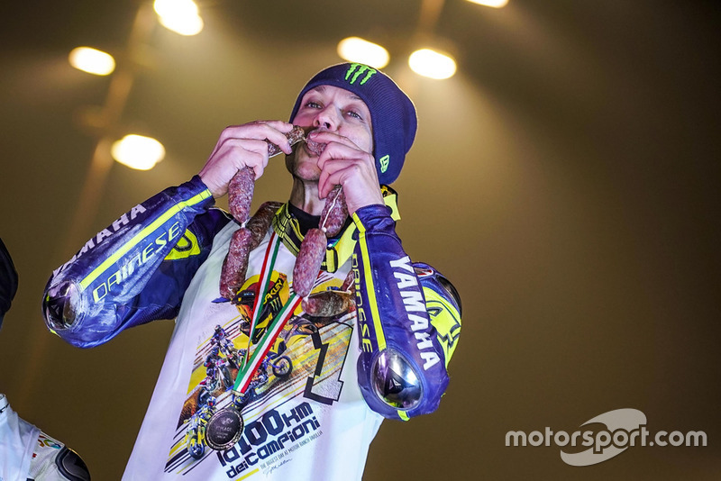 Valentino Rossi beraksi di ranch miliknya