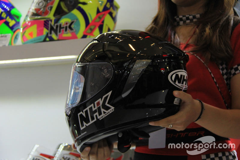 Helm NHK GP-R Tech