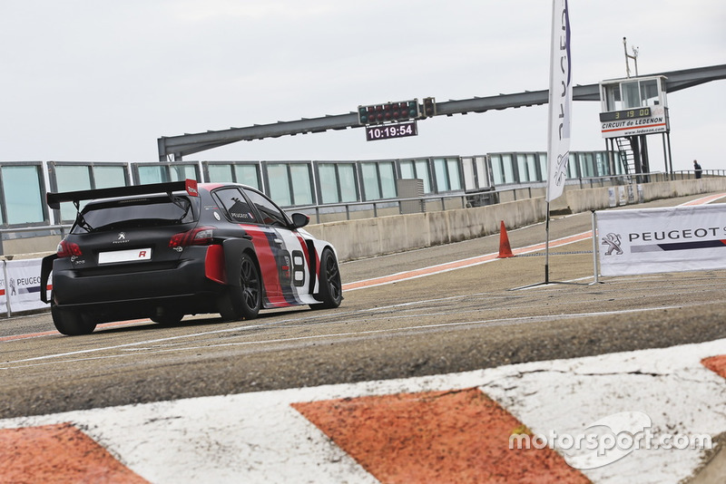Peugeot 308 TCR
