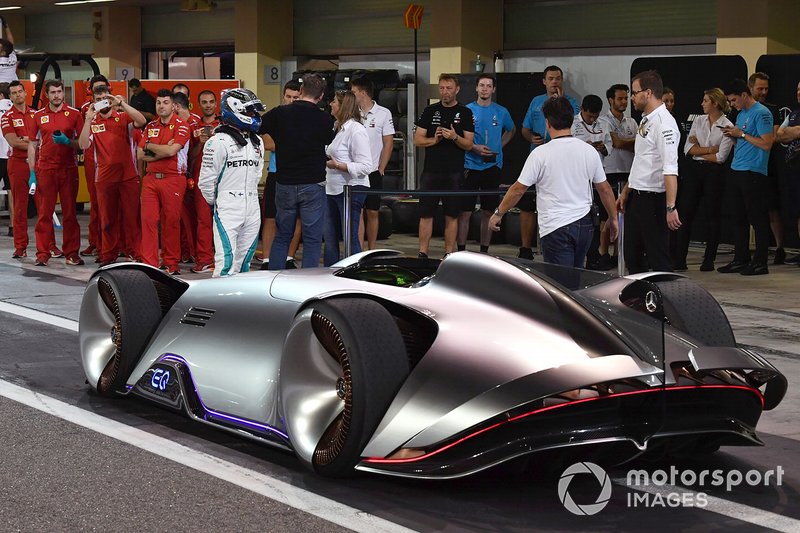 Mercedes-Benz EQ Silver Arrow concept