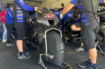 Yamaha YZR-M1 dirancang oleh Alex Rins, Tim Balap Pabrik Yamaha 
