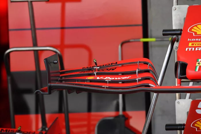 Detalle del alerón delantero del Ferrari SF21