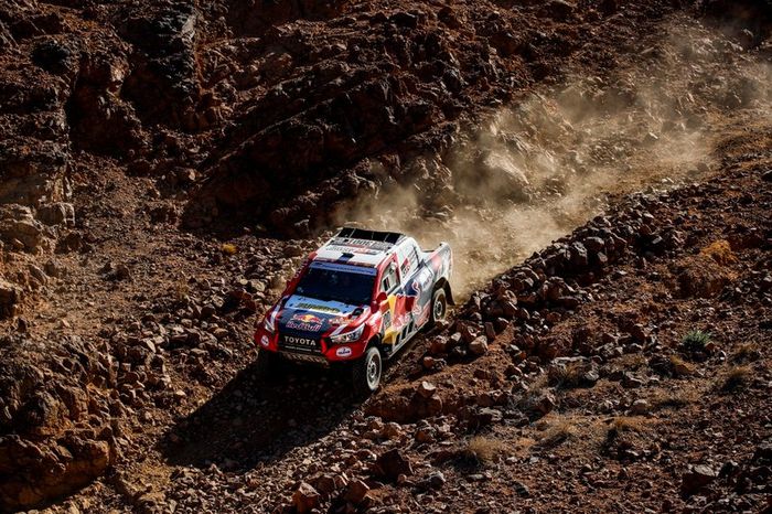 #300 Toyota Gazoo Racing: Nasser Al-Attiyah, Matthieu Baumel