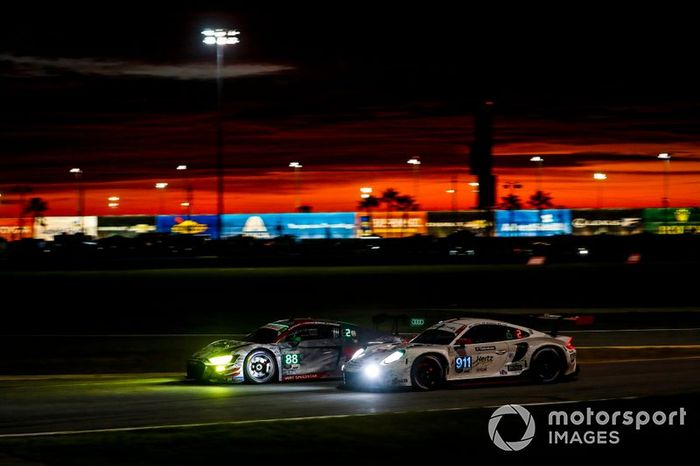 #88 WRT Speedstar Audi Sport Audi R8 LMS GT3, GTD: Mirko Bortolotti, Rolf Ineichen, Daniel Morad, Dries Vanthoor, #911 Porsche GT Team Porsche 911 RSR - 19, GTLM: Matt Campbell, Nick Tandy, Frederic Makowiecki#88 WRT Speedstar Audi Sport Audi R8 LMS GT3, GTD: Mirko Bortolotti, Rolf Ineichen, Daniel Morad, Dries Vanthoor, #911 Porsche GT Team Porsche 911 RSR - 19, GTLM: Matt Campbell, Nick Tandy, Frederic Makowiecki, sunrise