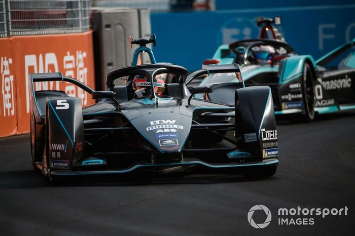 Stoffel Vandoorne, HWA Racelab, VFE-05, Mitch Evans, Panasonic Jaguar Racing, Jaguar I-Type 3