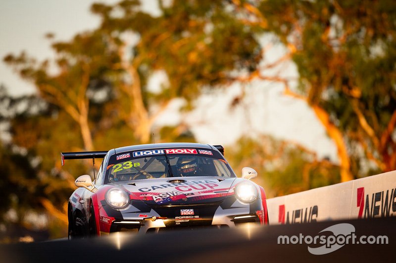 #23 Team Carrera Cup Asia Porsche 911 GT3 Cup: Chris Van der Drift, Paul Tresidder, Jinlong Bao, Philip Hamprecht