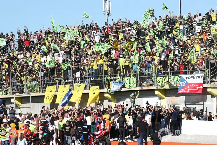 Despedida de Valentino Rossi, Petronas Yamaha SRT