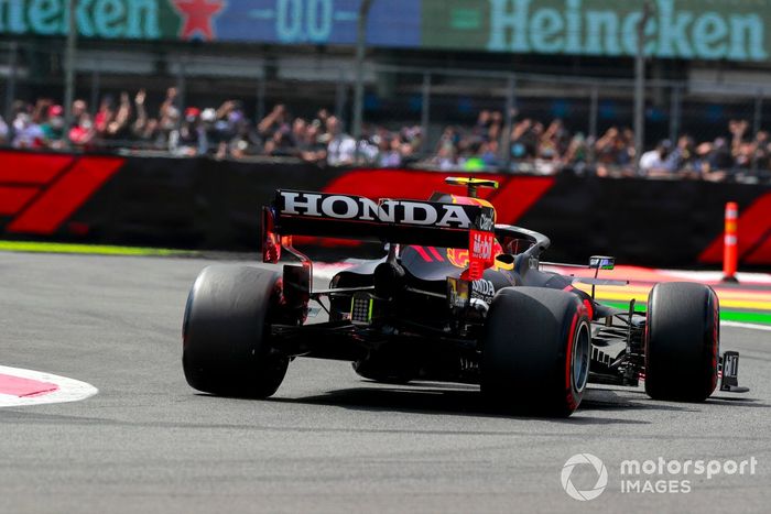 Sergio Pérez, Red Bull Racing RB16B