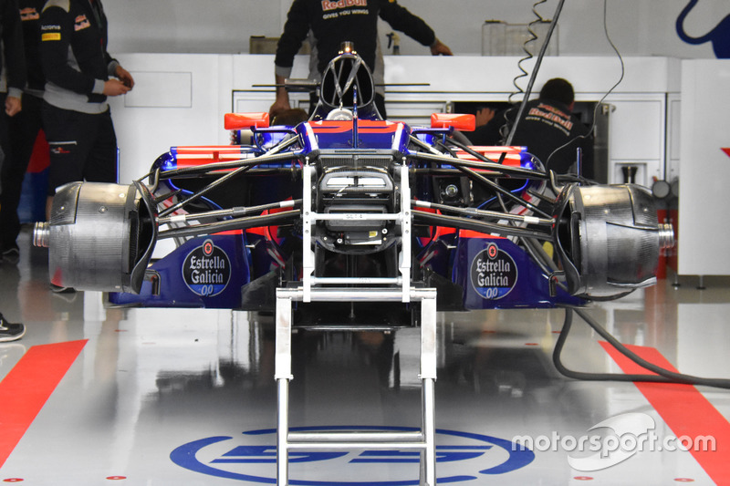 Scuderia Toro Rosso STR12 front